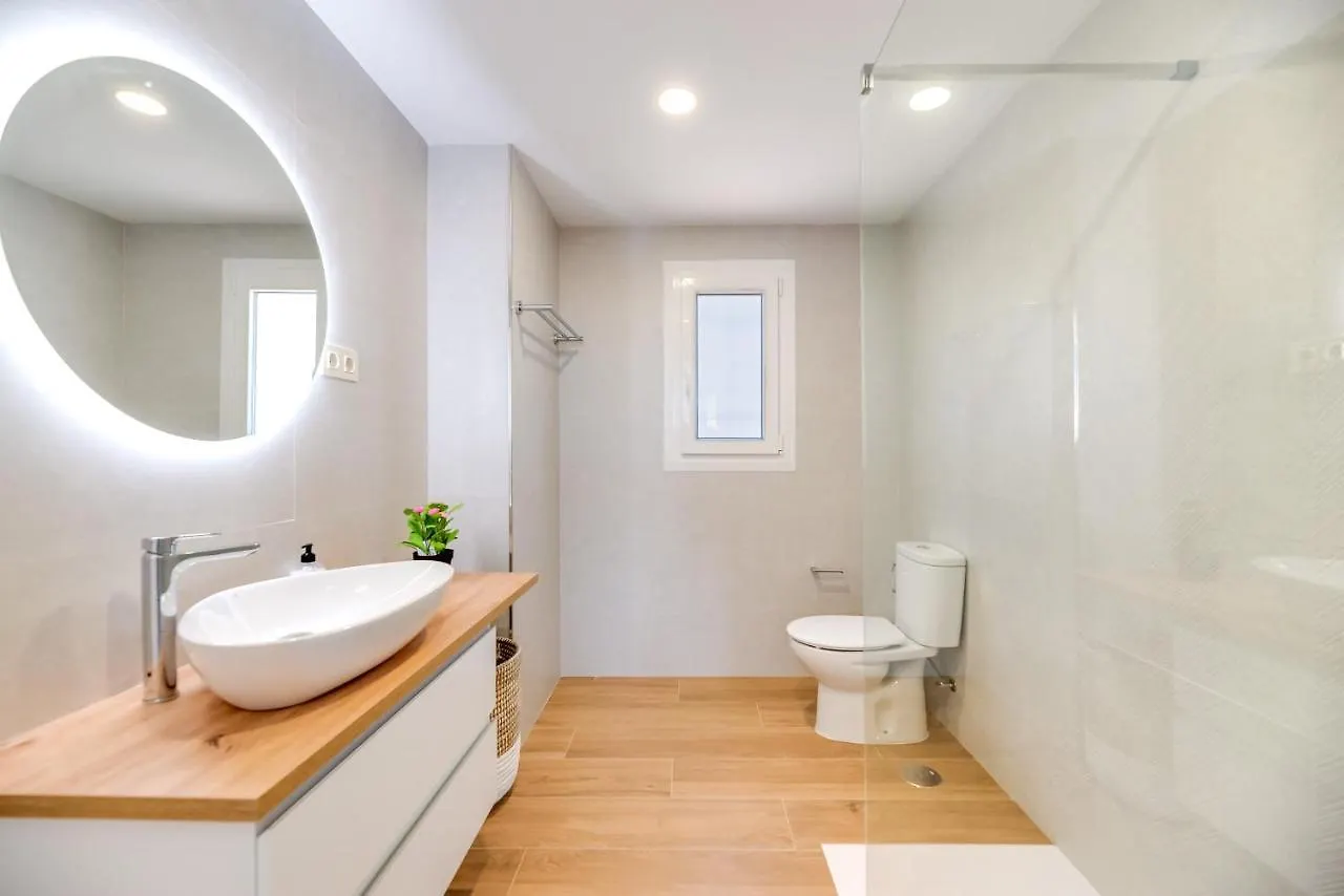 בנאלמדנה Vb Roca Beach 2Bdr With Sea Views